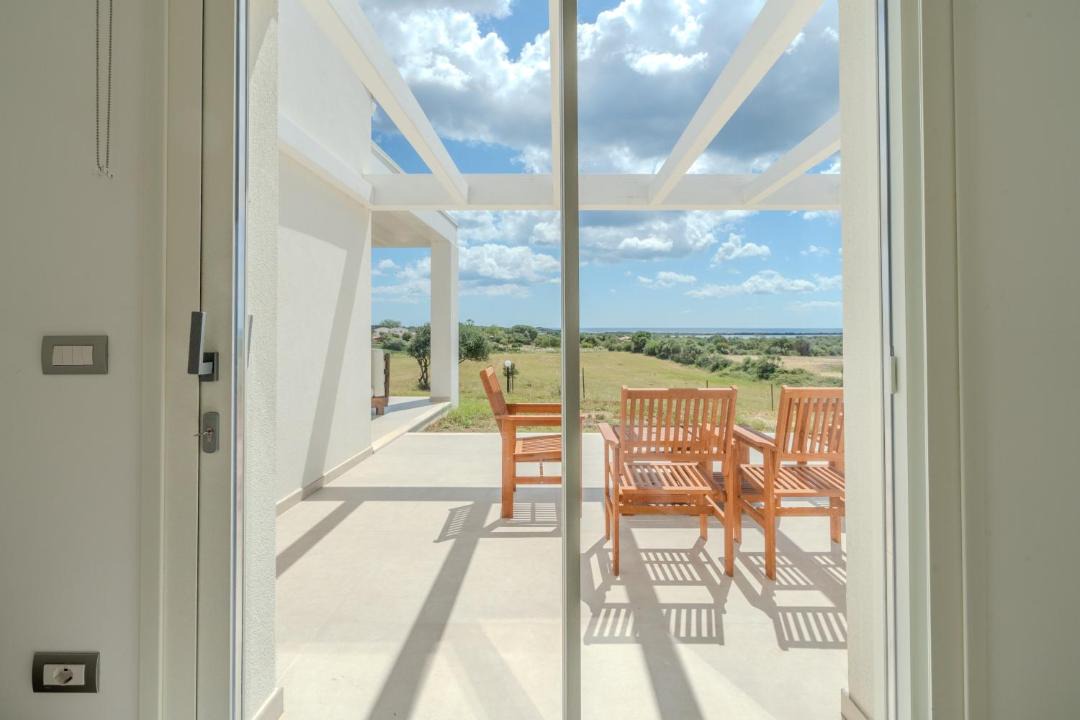 Photo of Patio Balcony in Case Peschiera-Lu Fraili