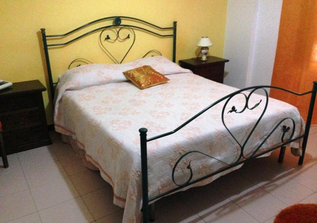 Photo of Bedroom in Fuscaldo