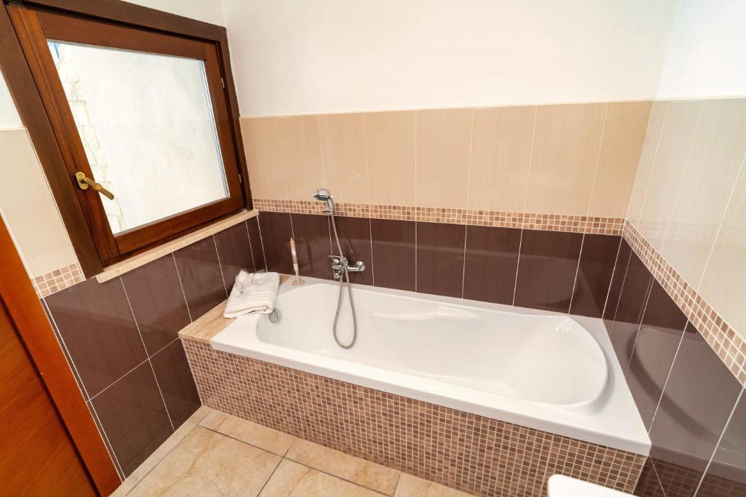 Photo of Bathroom in Sermoneta
