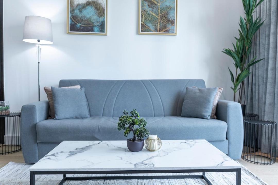 Photo of Livingroom in Trade Centre 1