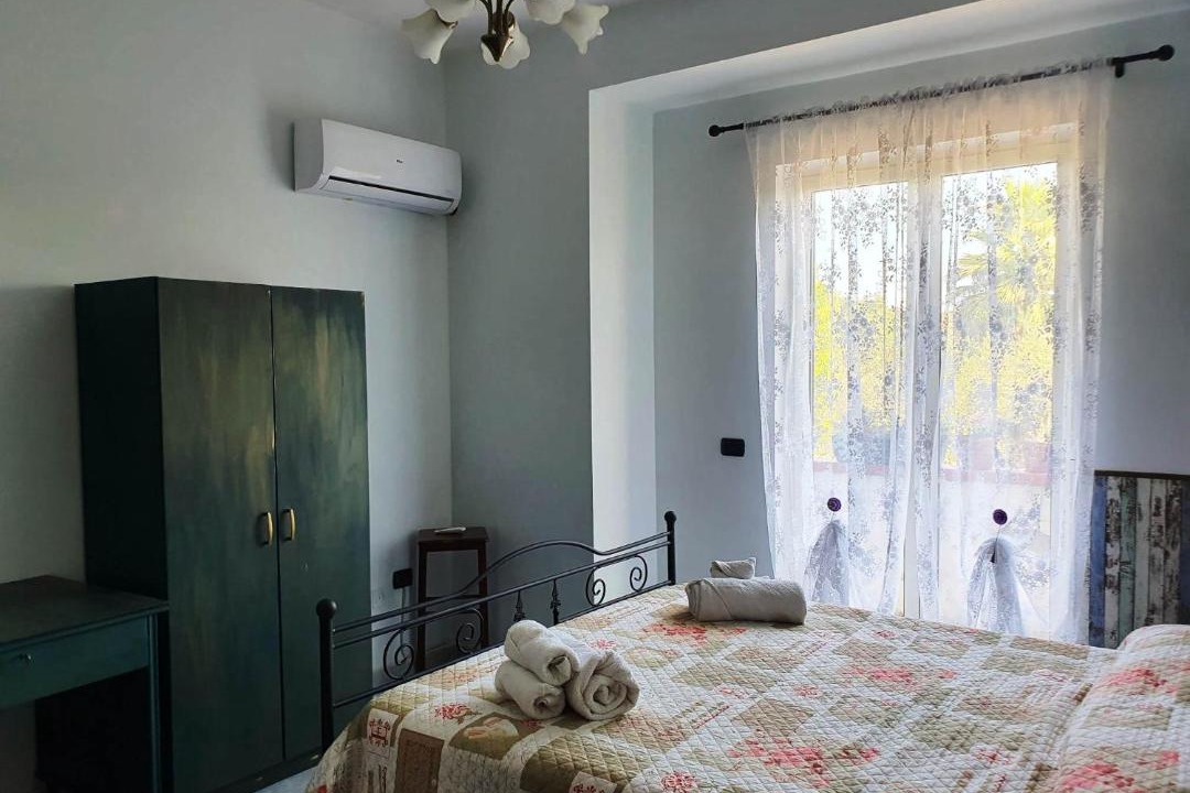Photo of Bedroom in Caserta Vecchia