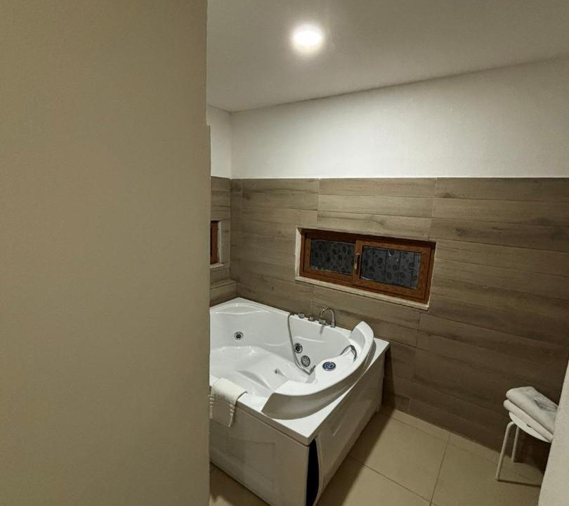 Photo of Bathroom in Naples
