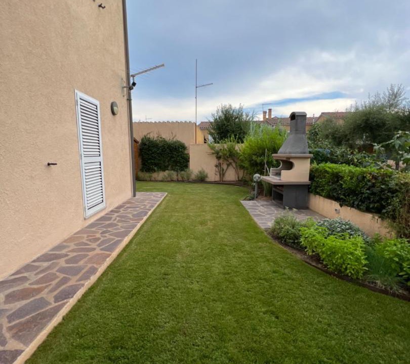 Photo of Buildings in Murta Maria