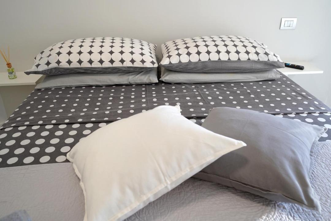 Photo of Bedroom in Meta