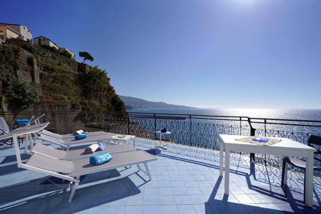 Photo of Patio Balcony in Meta