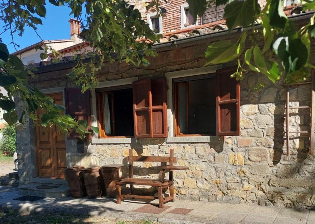 Photo of Buildings in Ortignano Raggiolo