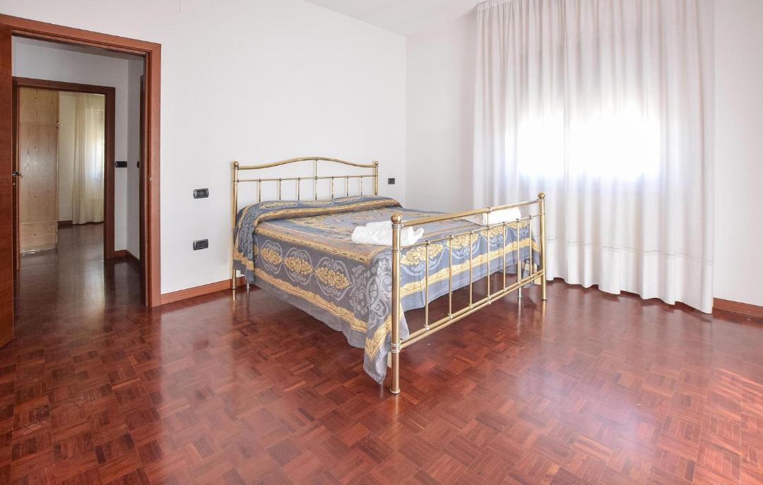 Photo of Bedroom in Alba Adriatica