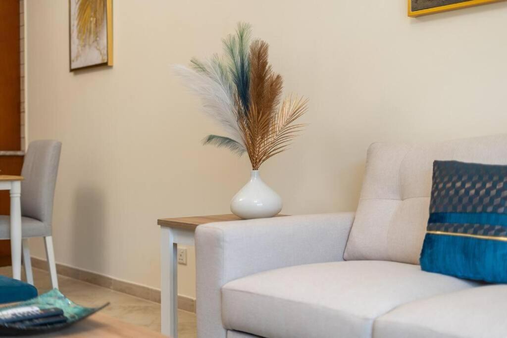 Photo of Livingroom in Motor City