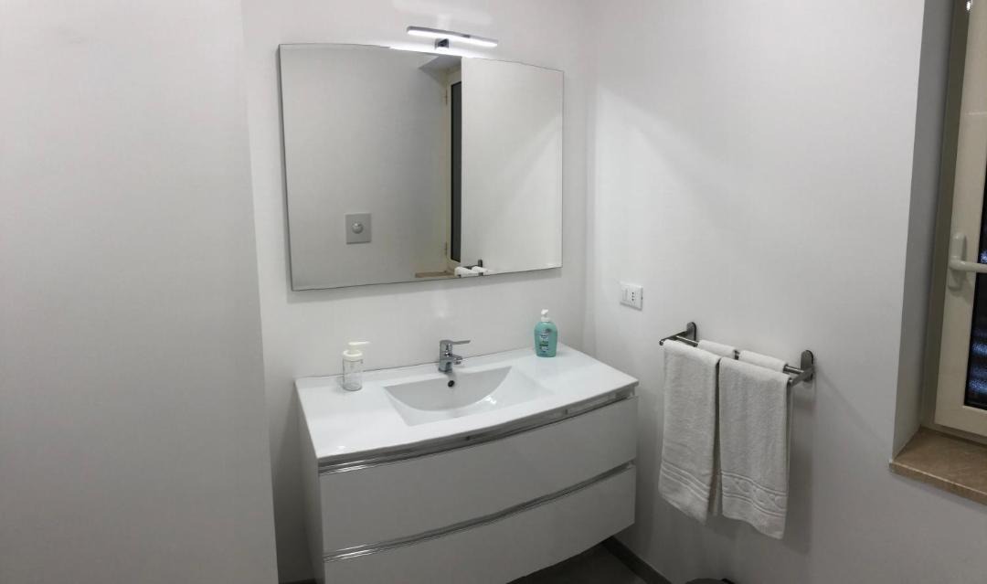 Photo of Bathroom in Paola