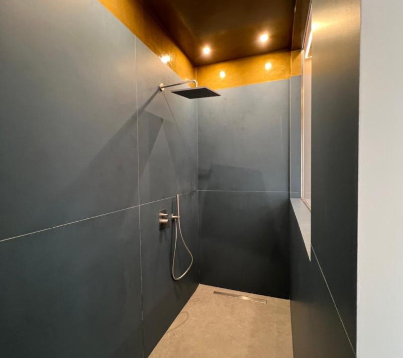 Photo of Bathroom in Bacoli