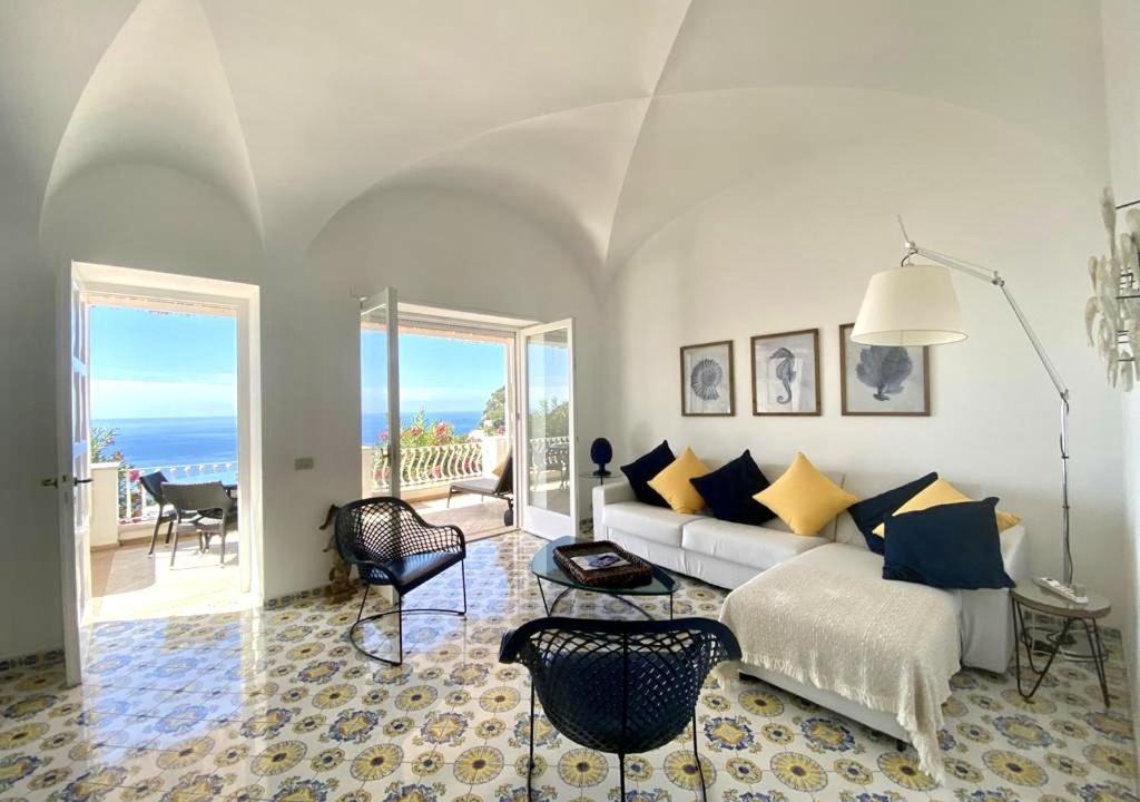 Photo of Livingroom in Capri