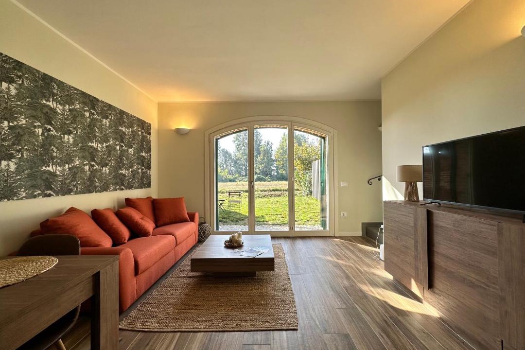 Photo of Livingroom in Persico Dosimo