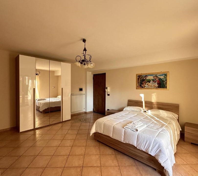 Photo of Bedroom in Nola