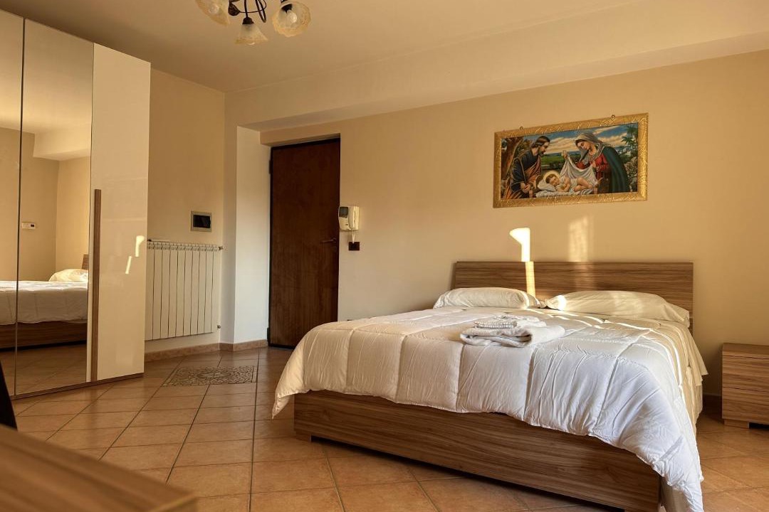 Photo of Bedroom in Nola