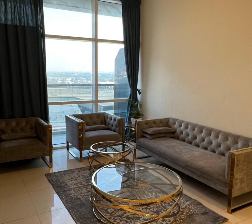 Photo of Livingroom in Trade Center