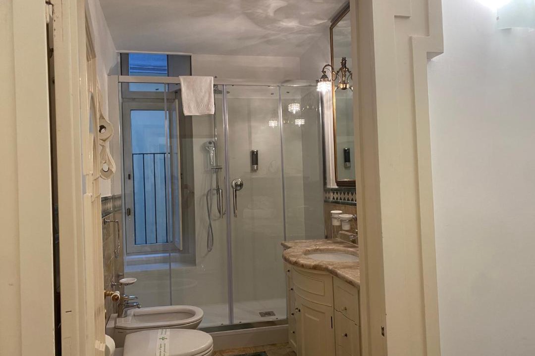 Photo of Bathroom in Historical Downtown Salerno