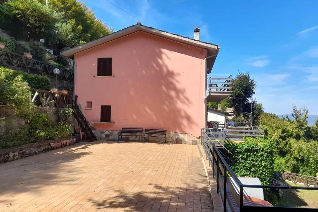 Photo of Others in Serrone