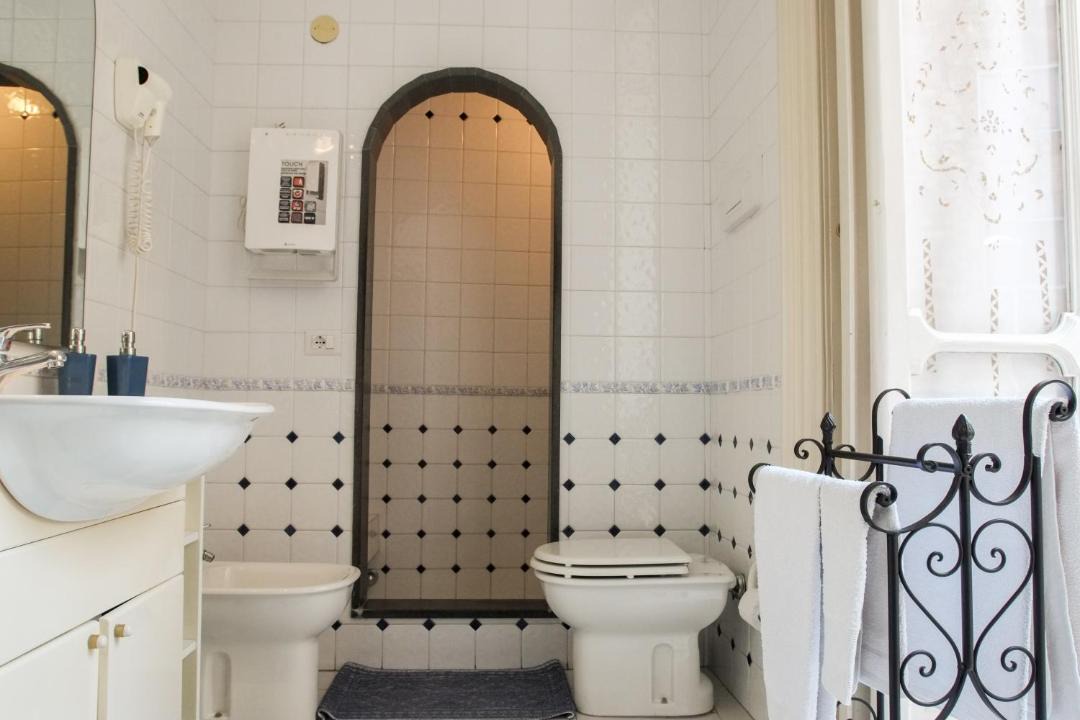 Photo of Bathroom in San Giorgio a Cremano