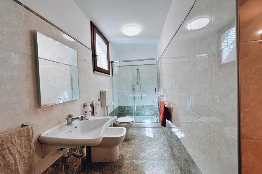 Photo of Bathroom in Villalago