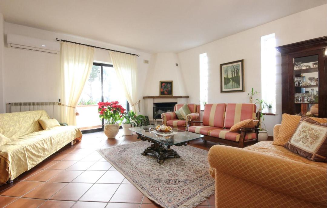 Photo of Livingroom in Arco Felice