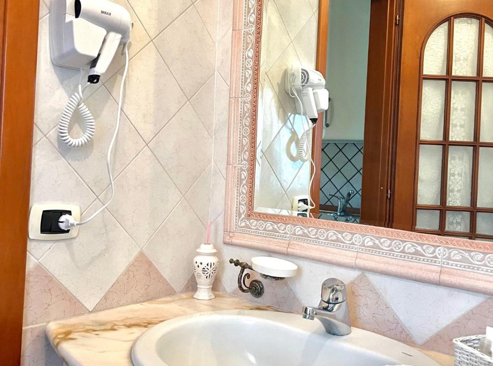 Photo of Bathroom in Trecase