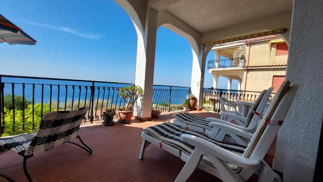 Photo of Patio Balcony in Motta San Giovanni