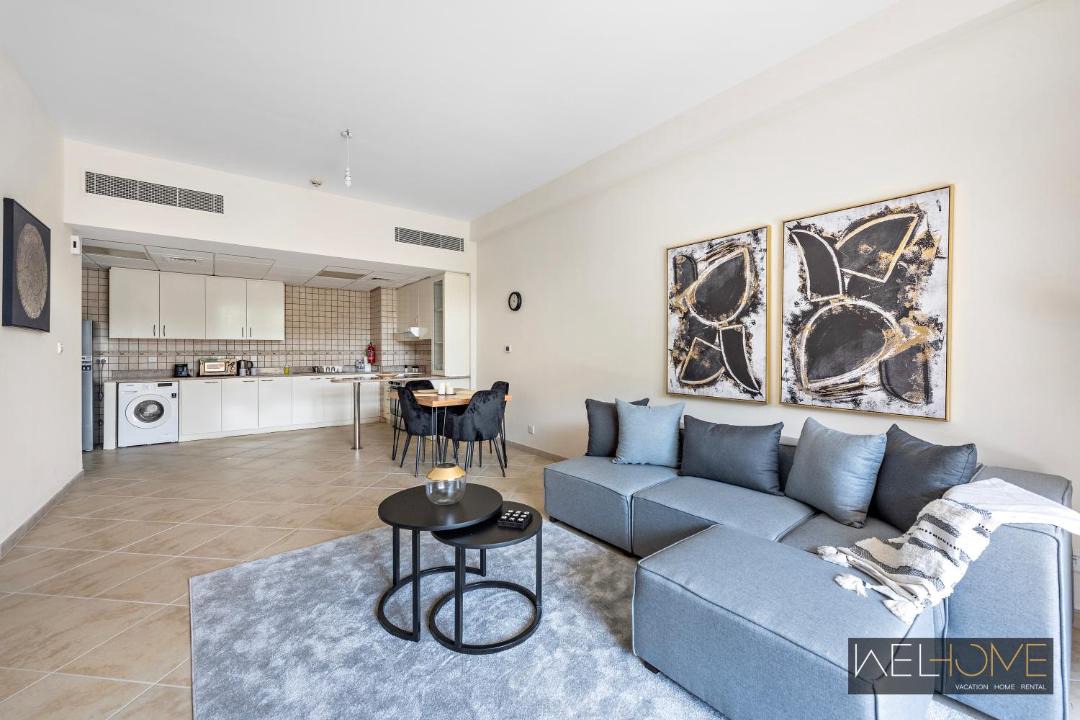 Photo of Livingroom in Motor City