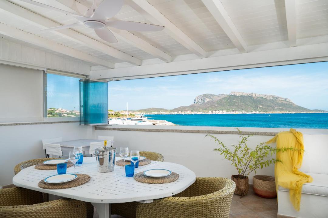 Photo of Patio Balcony in Baia Caddinas