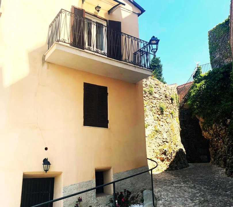 Photo of Buildings in Collepardo