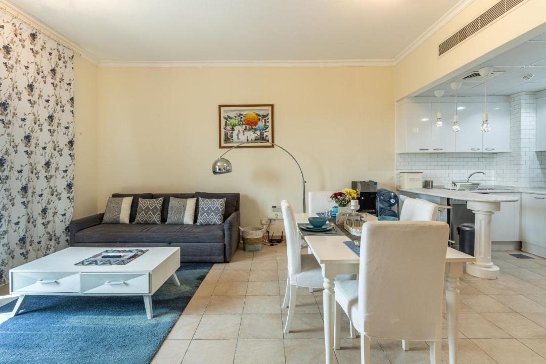 Photo of Livingroom in Dubai Investment Park