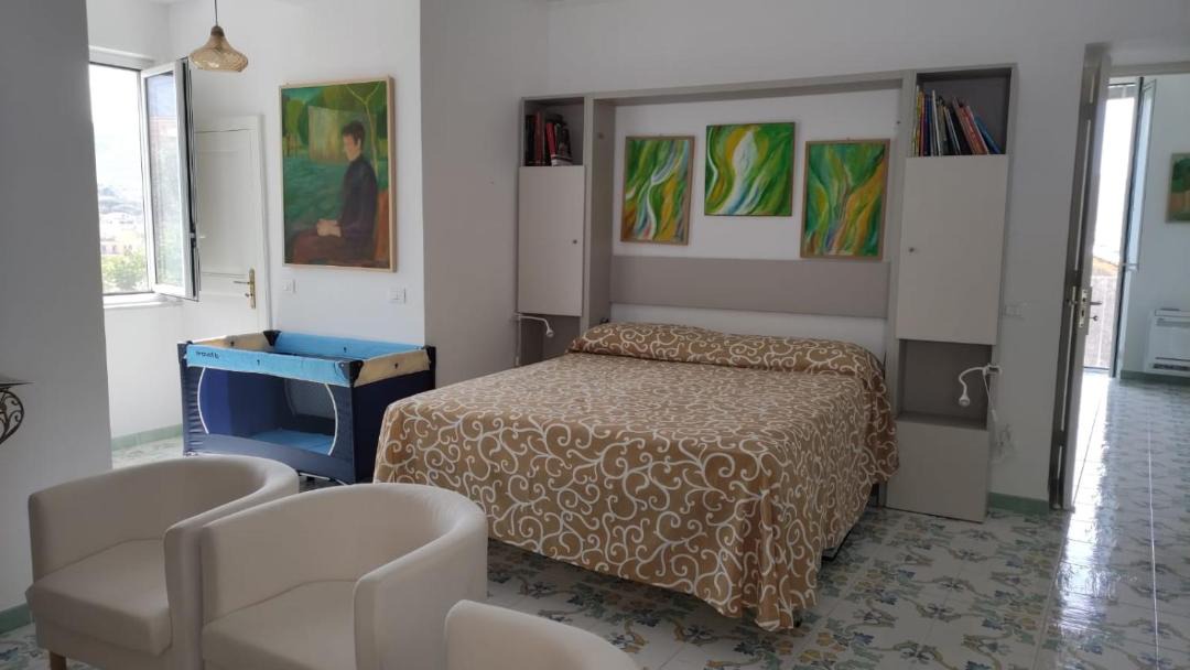 Photo of Bedroom in Meta