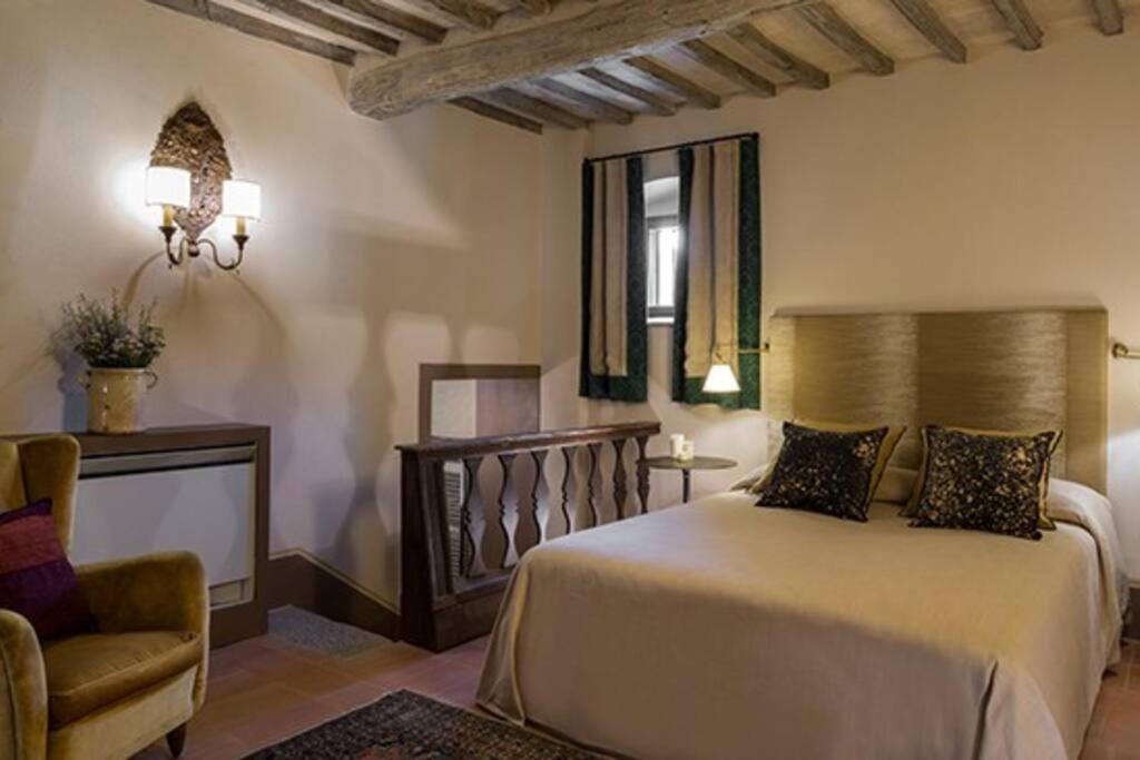 Photo of Bedroom in Arezzo