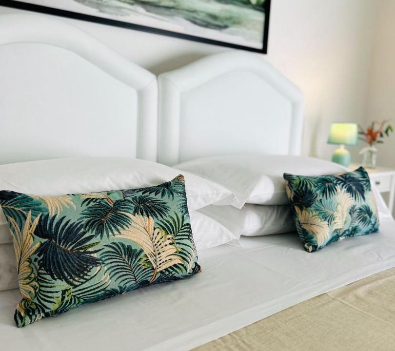 Photo of Bedroom in Meta