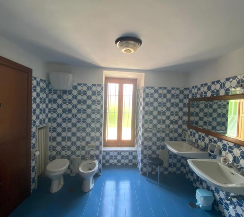 Photo of Bathroom in Scala