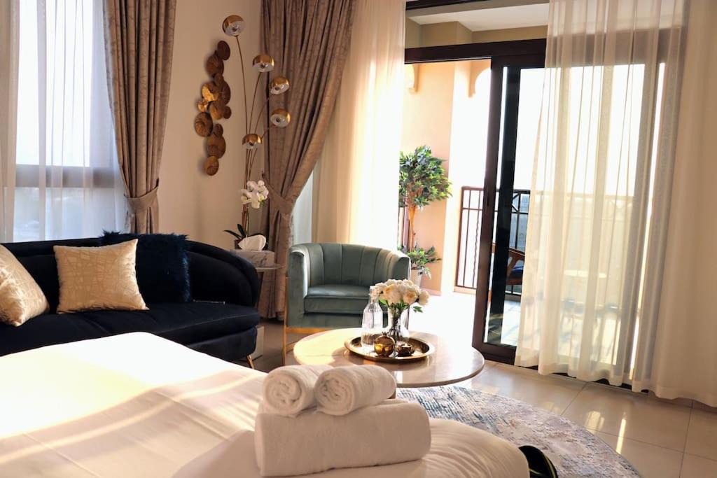 Photo of Livingroom in Umm Suqeim 3