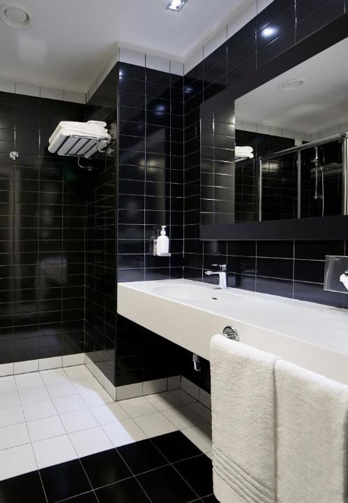 Photo of Bathroom in Nola
