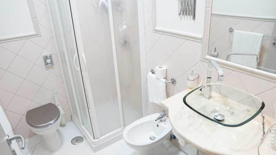 Photo of Bathroom in Casoria