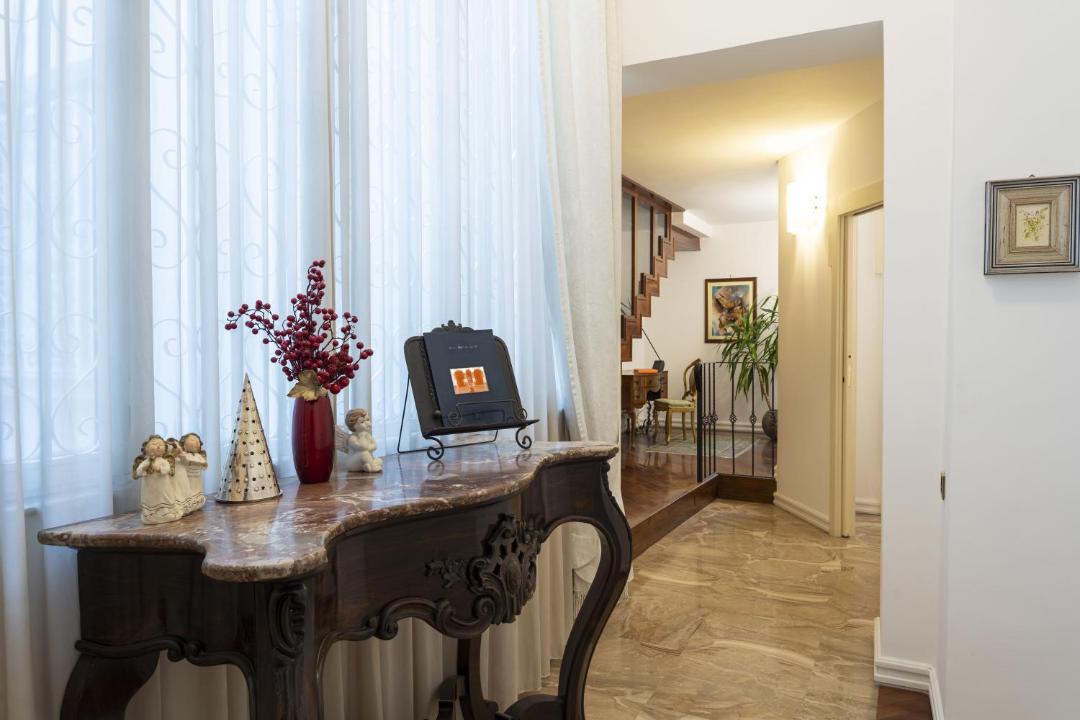 Photo of Livingroom in Historical Downtown Salerno