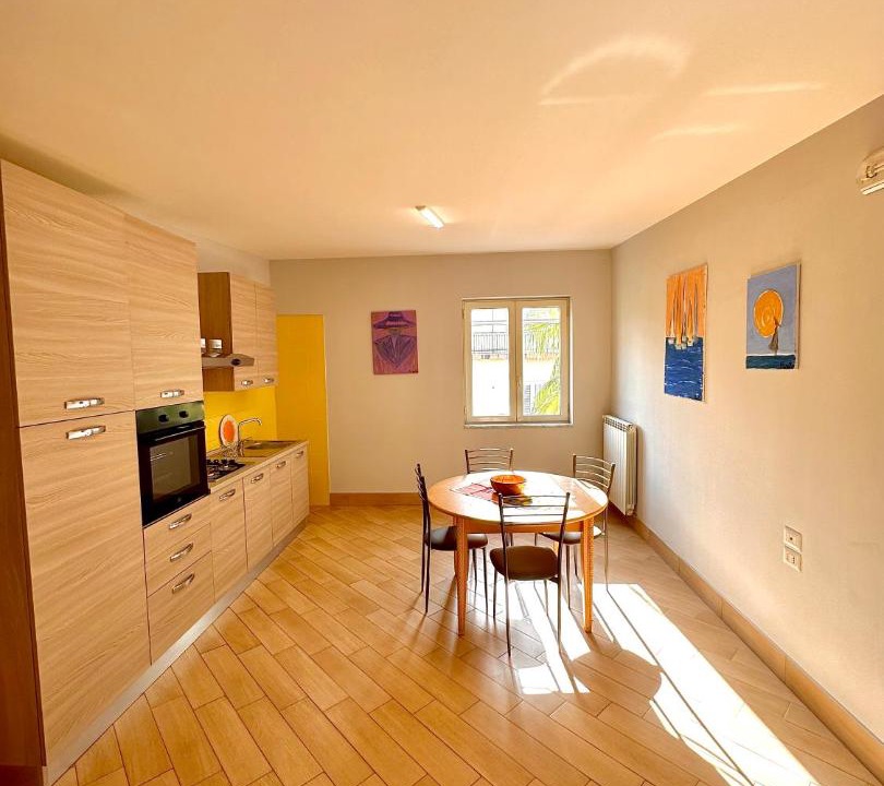 Photo of Livingroom in Naples