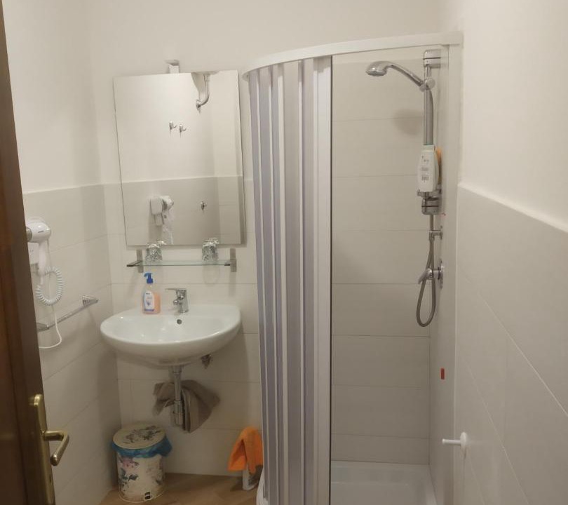 Photo of Bathroom in Alatri