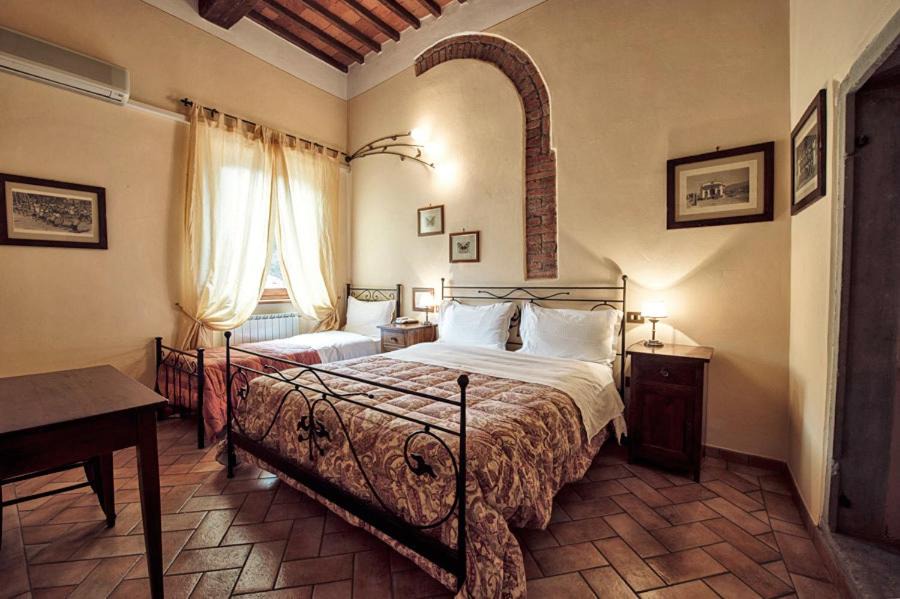 Photo of Bedroom in Subbiano