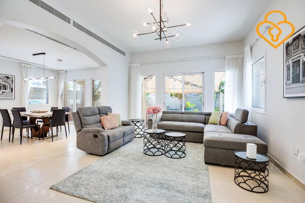 Photo of Livingroom in Jumeirah Village Triangle