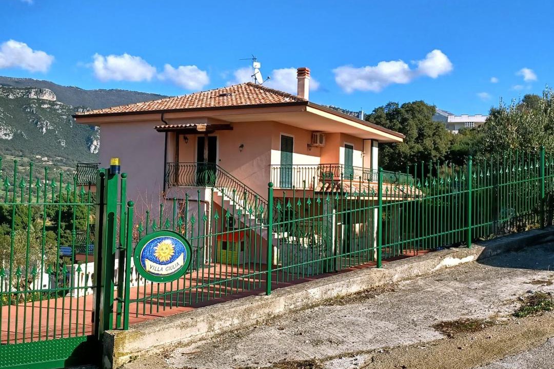 Photo of Buildings in Giungano