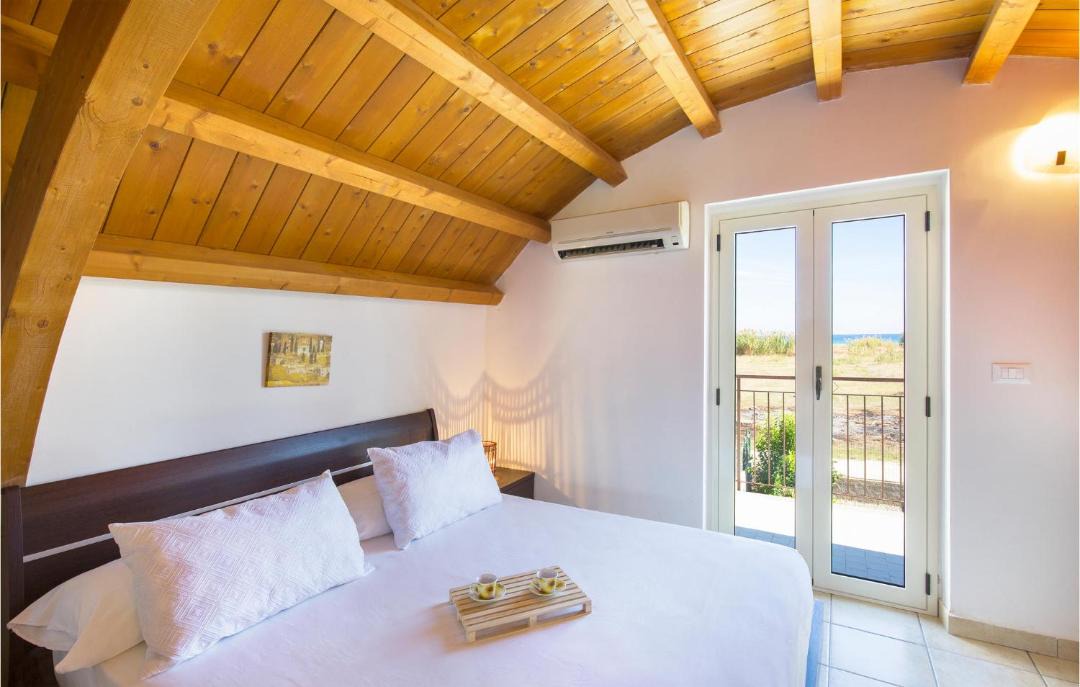 Photo of Bedroom in Isca Marina