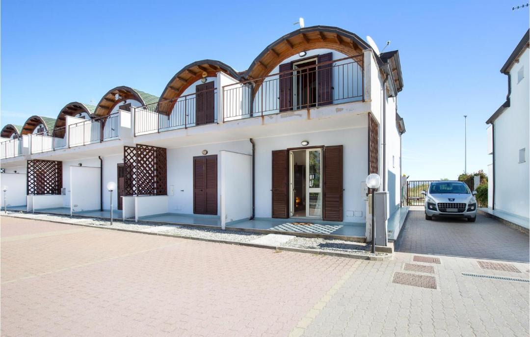Photo of Buildings in Isca Marina