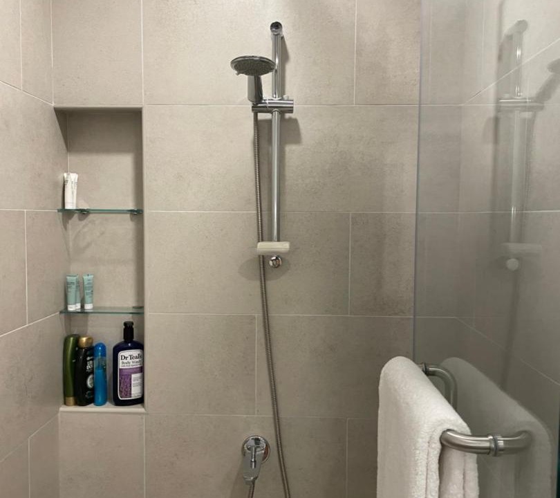 Photo of Bathroom in Umm Suqeim 3