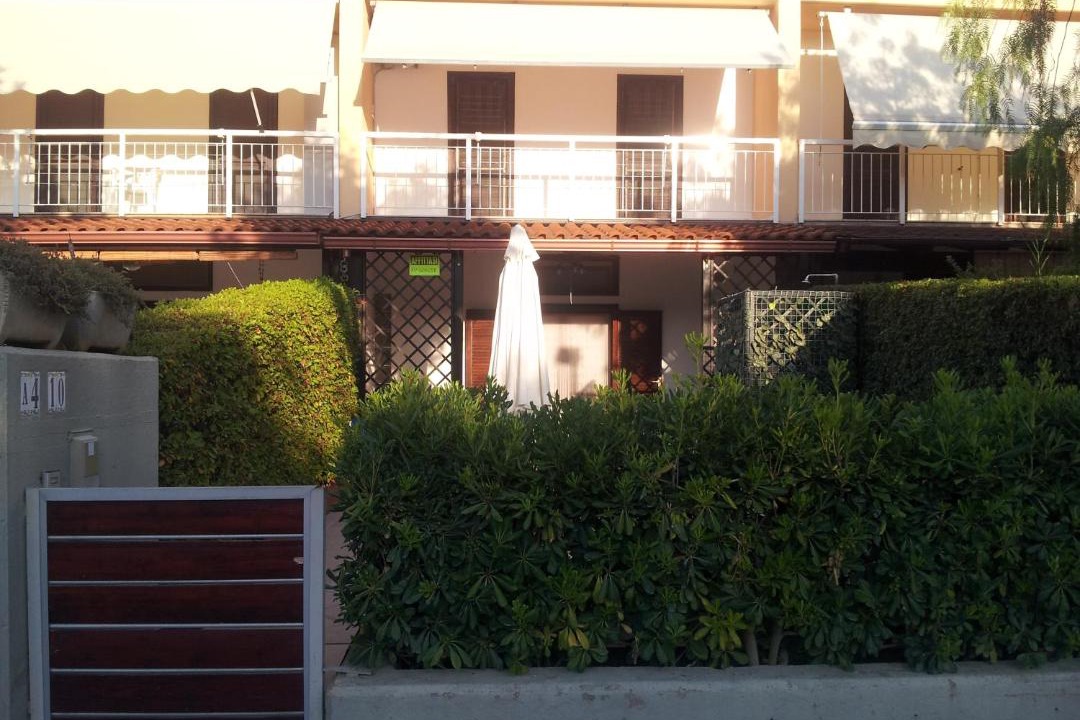 Photo of Buildings in Bernalda