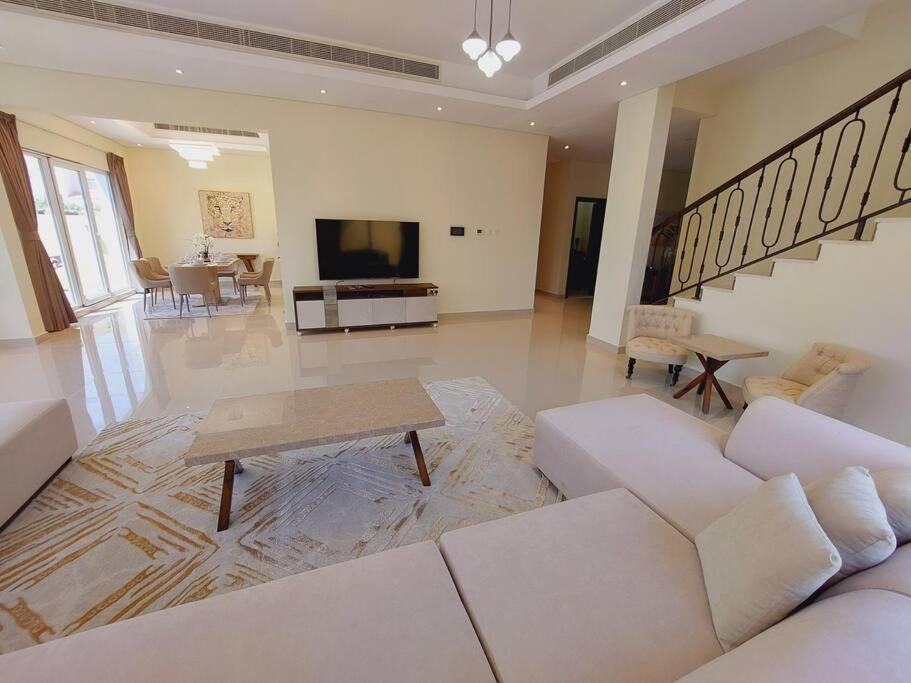 Photo of Livingroom in Jumeirah Park