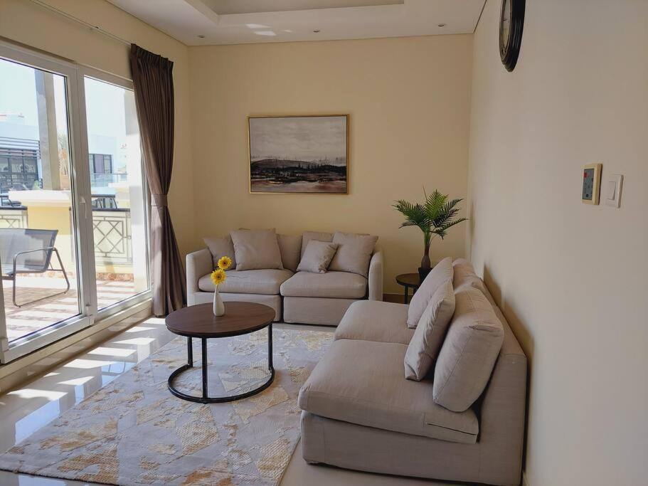 Photo of Livingroom in Jumeirah Park