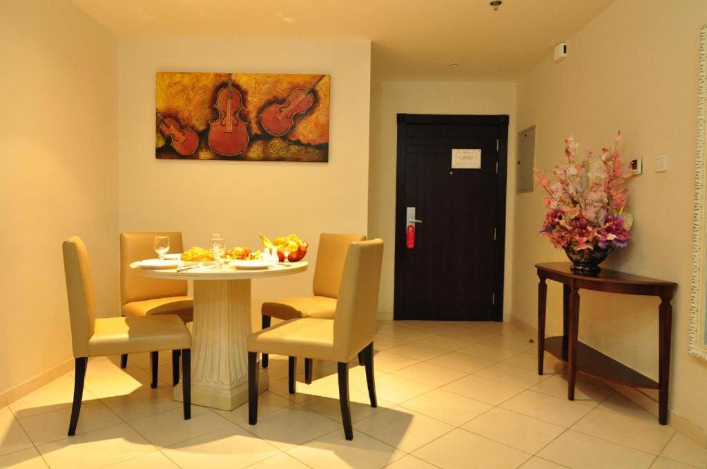 Photo of Livingroom in Al Barsha 1